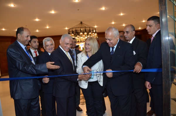 http://www.fig.net/n3.	FIG President with the Governor of South Sinai at the opening of the exhibition
